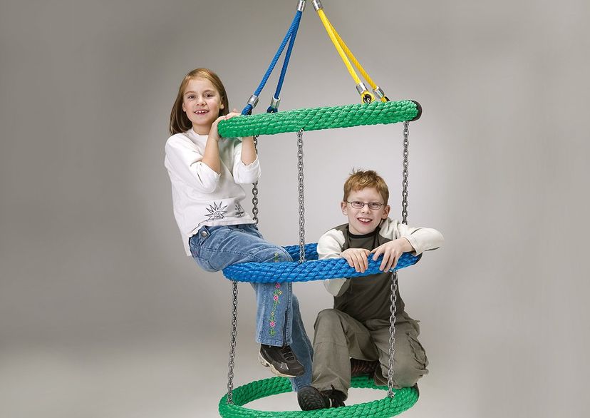 Rope-ring swing carousel