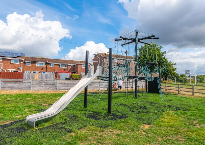 Bird´s Nest Tree with bridge and slide - Steel