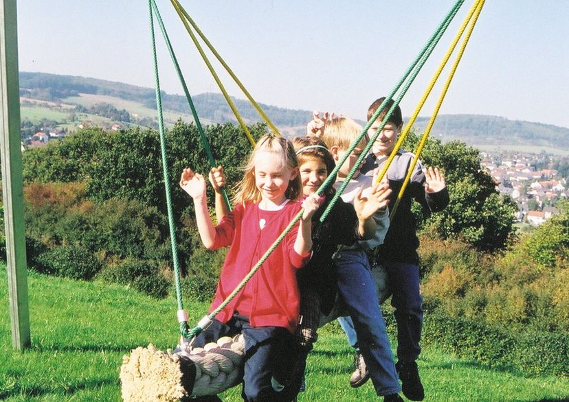 Rope-end swing