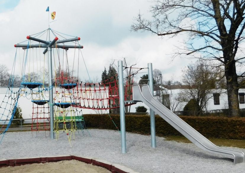 Bird Nest Tree including bridge and slide