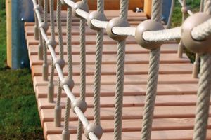 Net handrail for wooden or rubber steps