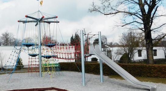 Bird Nest Tree including bridge and slide