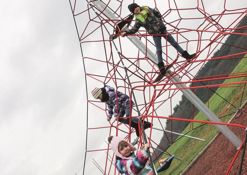 SPIDER 6 rope pyramid with 4 guy lines