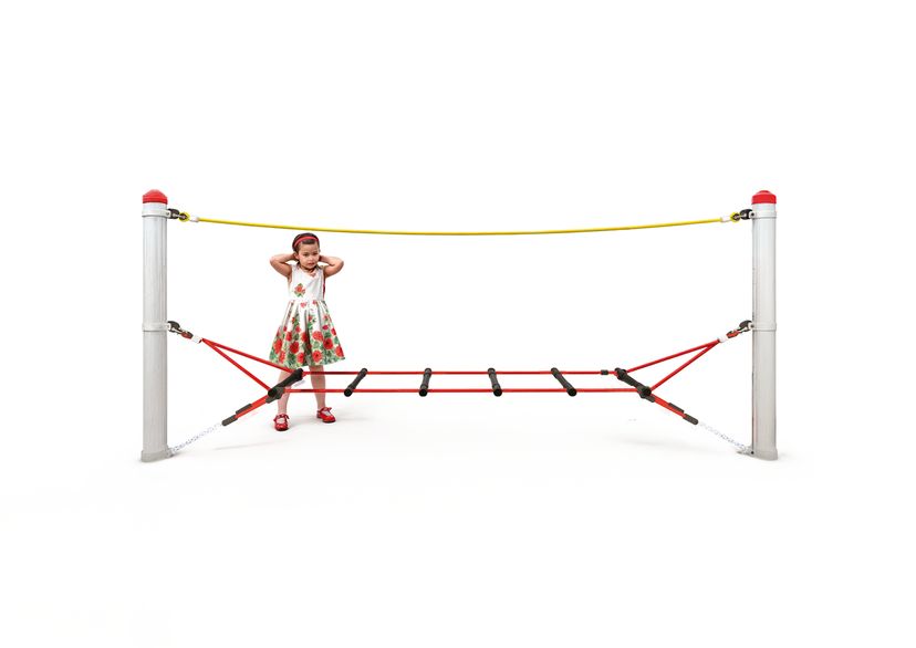 Rope ladder, for steel posts