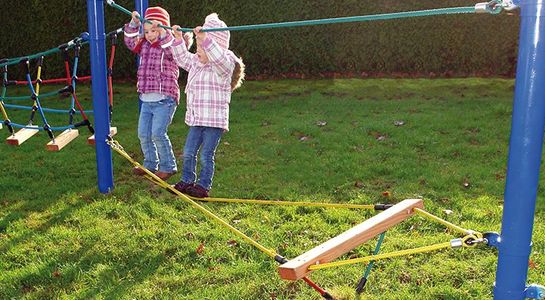 Balancing rope, for steel posts