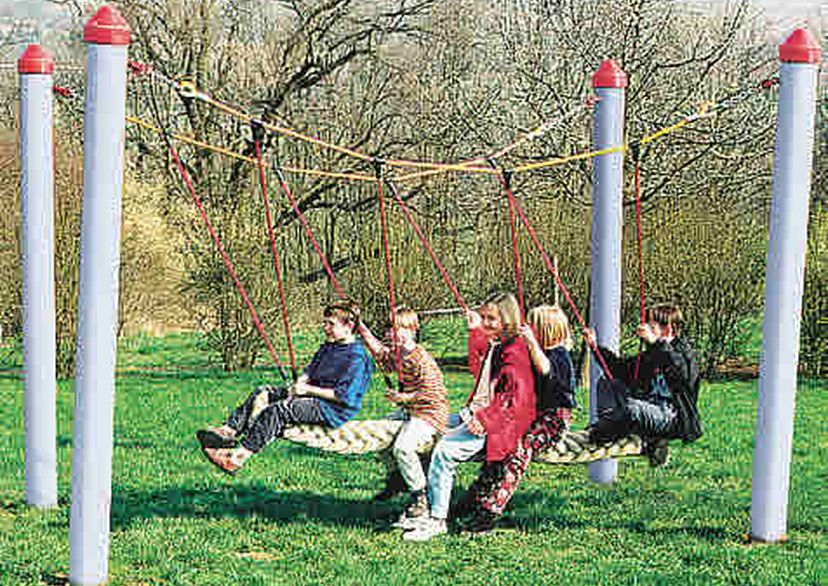 Gondolar rope-end swinger, Steel posts (Ø 102 mm)